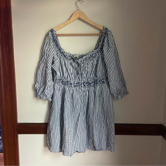 Banana Republic Dresses & Skirts - Banana Republic Striped Off-Shoulder Blue + White Cottagecore Lined Dress sz XL